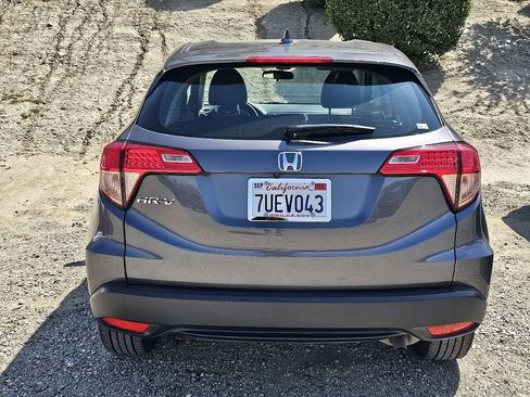 Used 2016 Honda HR-V LX image 4