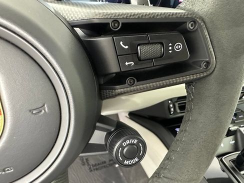 Certified 2024 Porsche 911 Targa 4S AWD/4WD image 29