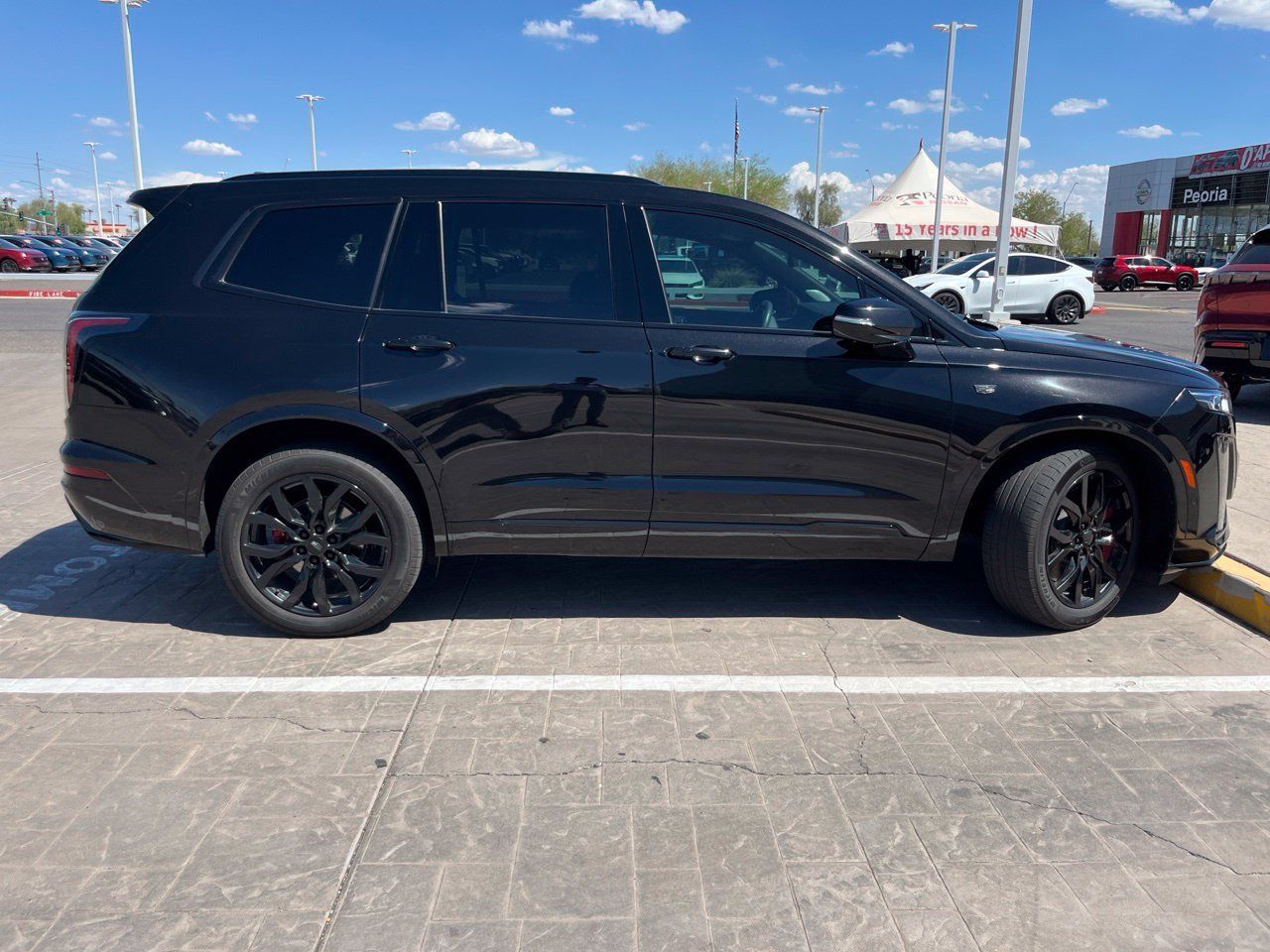Used 2022 Cadillac XT6 Sport w/ Technology Package AWD/4WD image 4