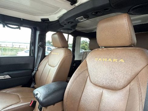 Used 2013 Jeep Wrangler Unlimited Sahara w/ Connectivity Group AWD/4WD image 21