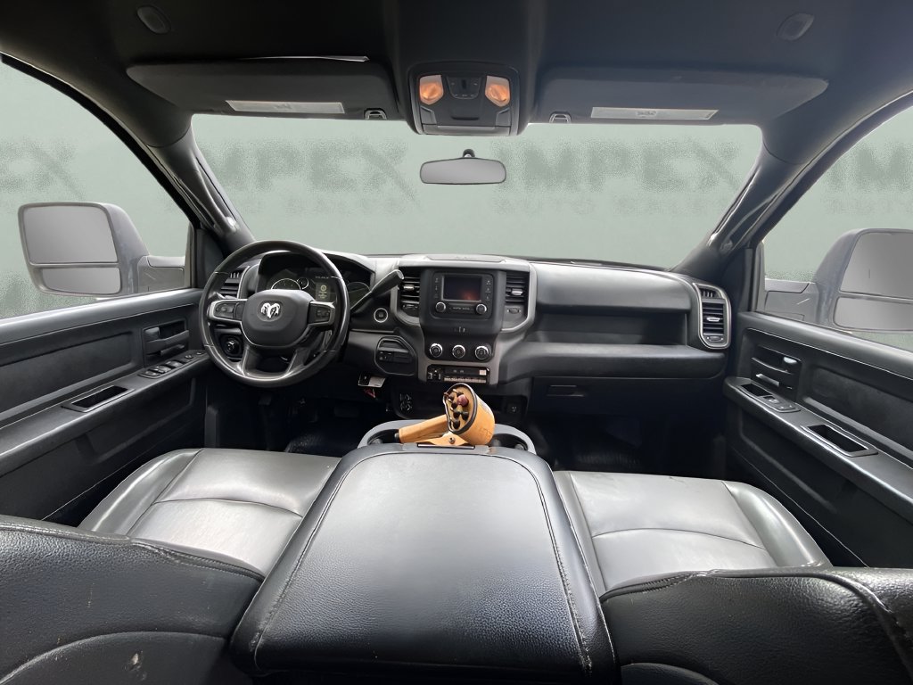 Used 2024 RAM 5500 Tradesman w/ Chrome Appearance Group AWD/4WD image 13