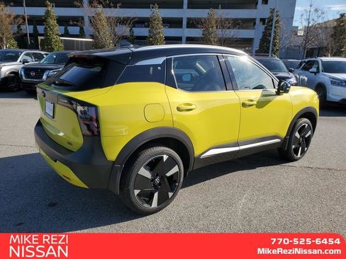 New 2026 Nissan Kicks SR image 3