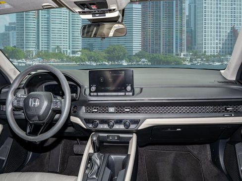 Used 2023 Honda Accord EX image 20