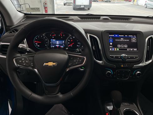 Used 2024 Chevrolet Equinox LT FWD image 16