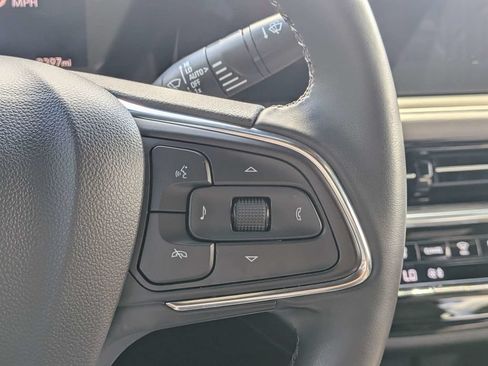 Used 2025 Buick Envista Avenir FWD image 23