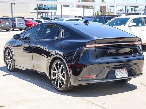 Certified 2023 Toyota Prius Prime FWD image 8