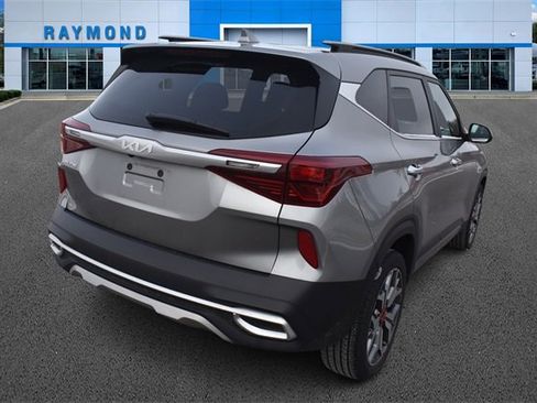 Used 2023 Kia Seltos SX w/ SX Sunroof Package image 3