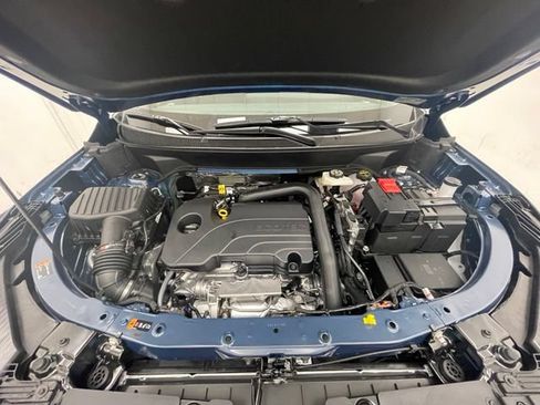 New 2026 Chevrolet Equinox LT AWD/4WD image 14