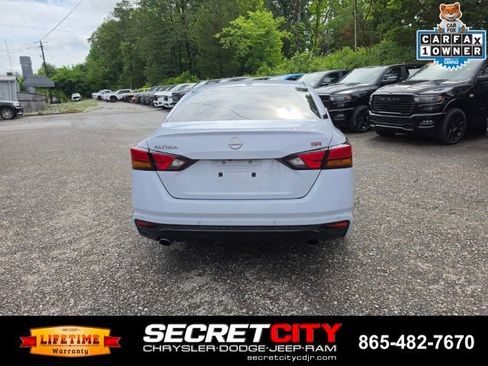 Used 2024 Nissan Altima 2.5 SR FWD image 6