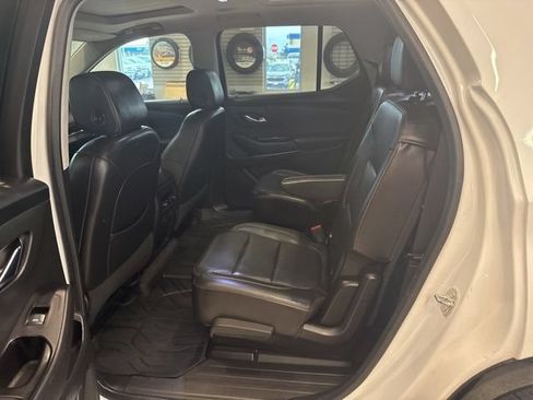 Certified 2020 Chevrolet Traverse Premier w/ Redline Edition AWD/4WD image 32