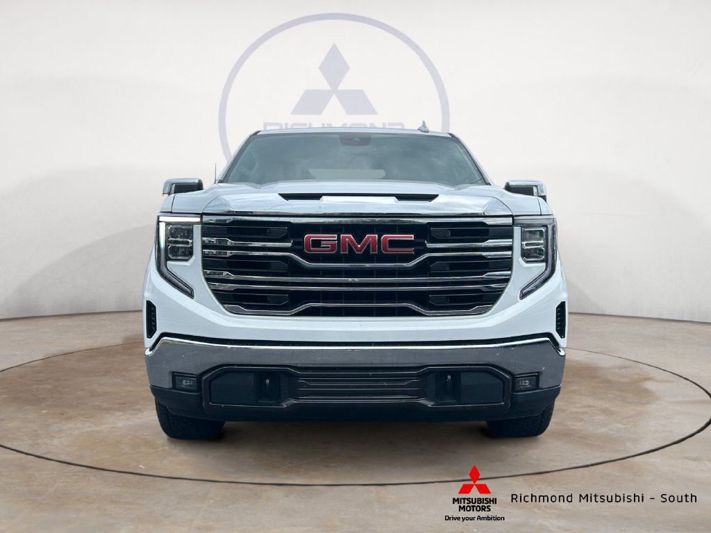 Used 2025 GMC Sierra 1500 SLT AWD/4WD image 8
