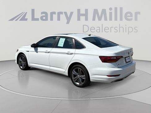 Used 2019 Volkswagen Jetta R-Line FWD image 3