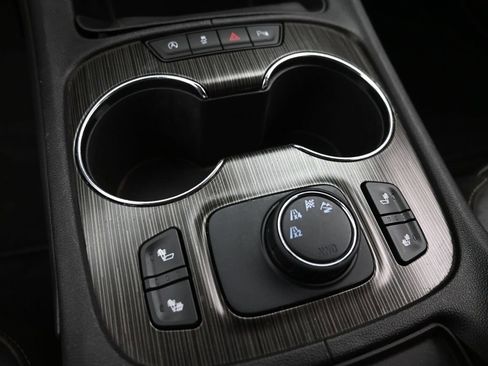 Used 2020 GMC Acadia SLT image 20