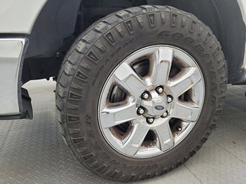 Used 2014 Ford F150 XLT w/ XLT Chrome Package RWD image 31