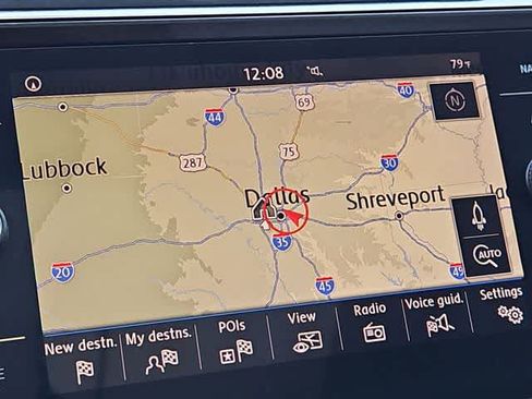 Used 2018 Volkswagen Tiguan SEL FWD image 24