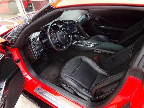 Used 2019 Chevrolet Corvette Stingray Coupe w/ 2LT Preferred Equipment Group image 22