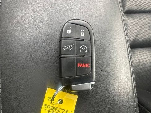 Used 2019 Dodge Durango R/T w/ Blacktop Package AWD/4WD image 40