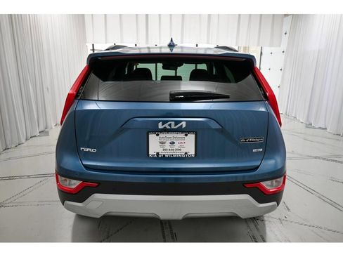 New 2026 Kia Niro EX FWD image 6