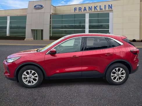 Used 2023 Ford Escape Active w/ Tech Pack #2 AWD/4WD image 4