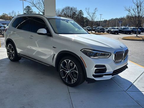 Used 2022 BMW X5 xDrive45e w/ Executive Package image 5
