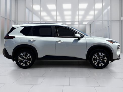 Certified 2023 Nissan Rogue SV w/ SV Premium B Package FWD image 7