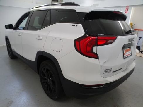 Used 2019 GMC Terrain SLT w/ Preferred Package AWD/4WD image 17