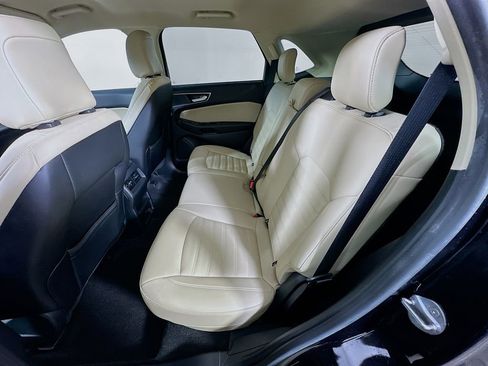 Used 2020 Ford Edge SEL image 14
