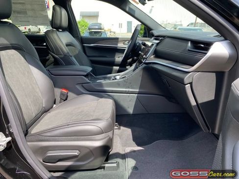 New 2026 Jeep Grand Cherokee L 4WD image 6