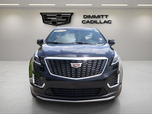 Certified 2025 Cadillac XT5 Premium Luxury FWD image 2