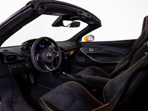 New 2026 McLaren Artura Spider image 19