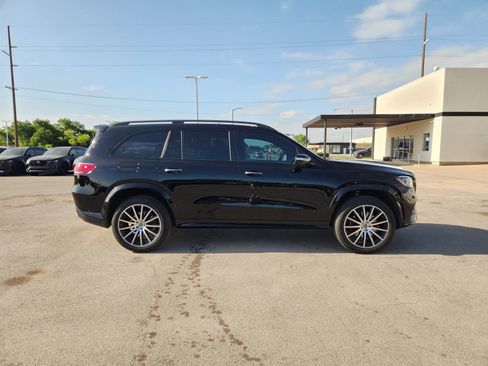 Used 2023 Mercedes-Benz GLS 450 4MATIC image 7
