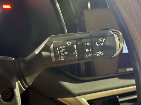 Certified 2023 Lexus RX 350 Premium w/ Accessory Package AWD/4WD image 30