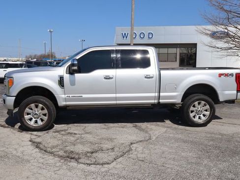 Used 2017 Ford F250 Platinum w/ Platinum Ultimate Package image 3