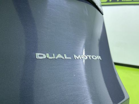 Used 2021 Tesla Model Y Long Range image 14