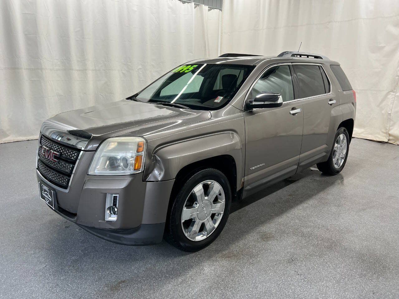 Used 2012 GMC Terrain SLT w/ Chrome and Technology Package AWD/4WD image 1