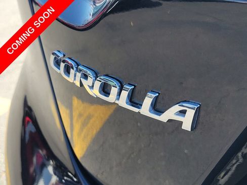 Used 2023 Toyota Corolla LE FWD image 9