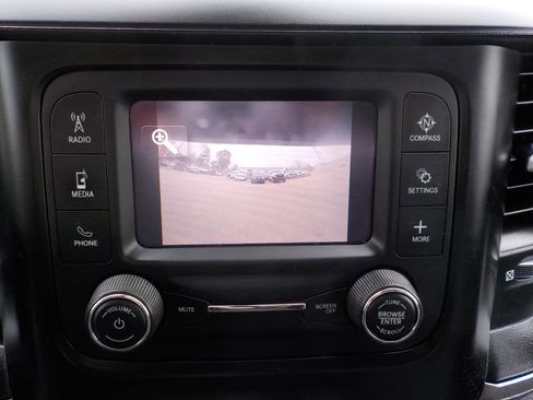 Used 2022 RAM 2500 Tradesman w/ Chrome Appearance Group image 19