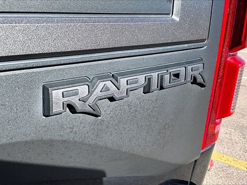 Certified 2019 Ford F150 Raptor w/ Equipment Group 802A Luxury image 8