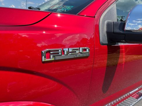 Used 2016 Ford F150 Lariat w/ Equipment Group 502A Luxury AWD/4WD image 35
