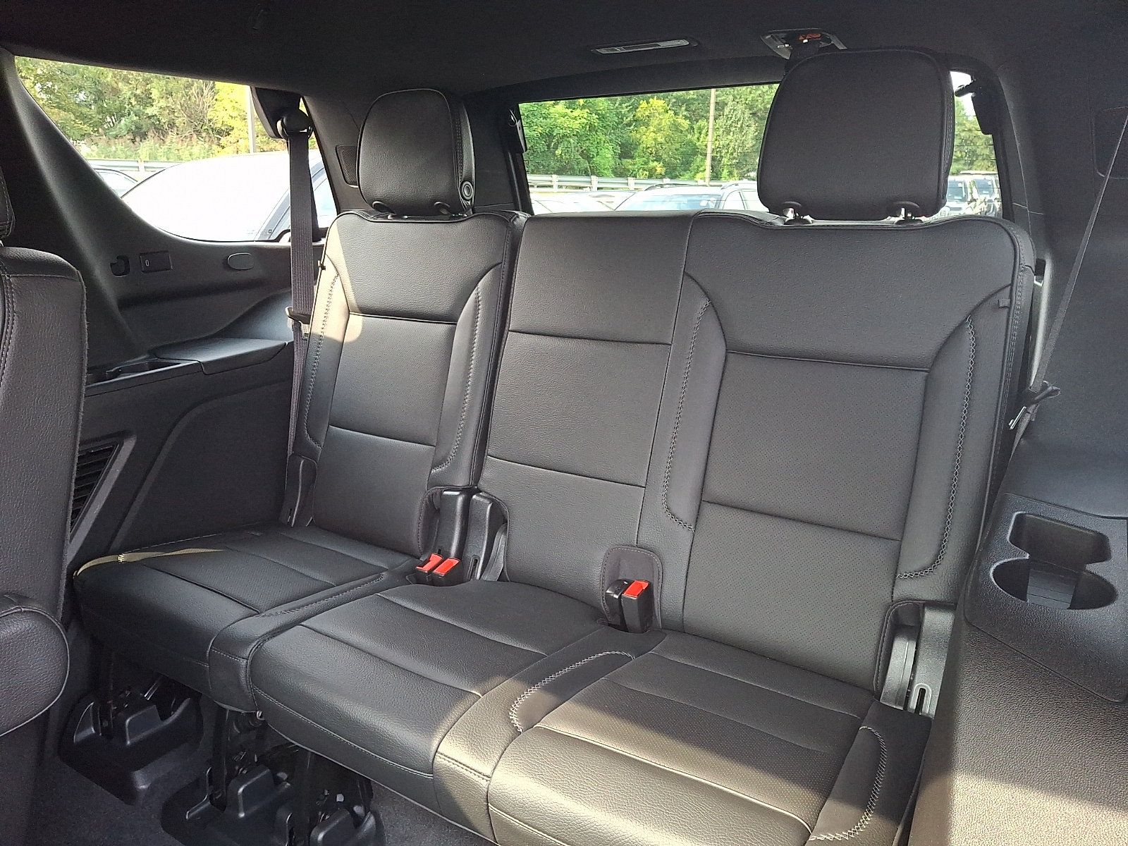 Used 2022 GMC Yukon Denali AWD/4WD image 10