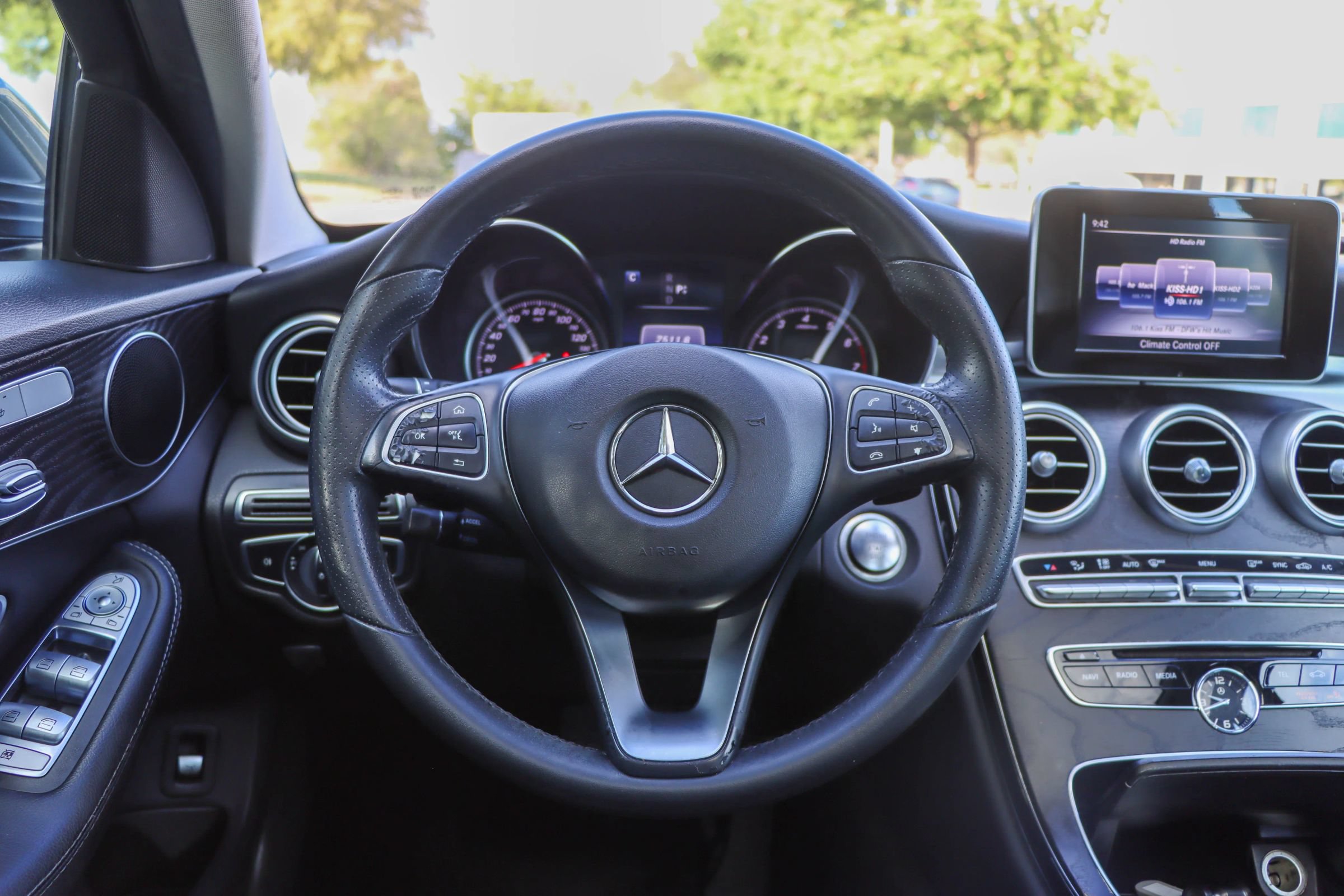 Used 2017 Mercedes-Benz C 300 4MATIC Sedan image 27