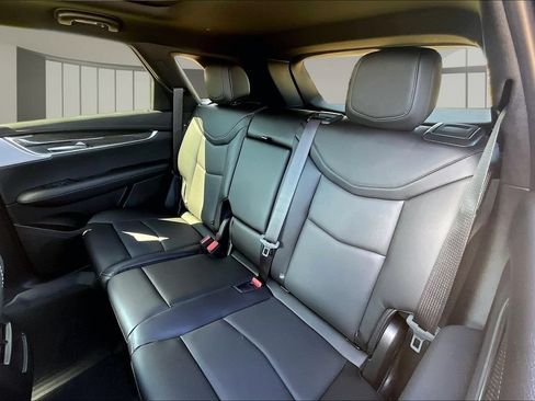 New 2026 Cadillac XT5 Sportv w/ LPO, Floor Liner Package AWD/4WD image 10