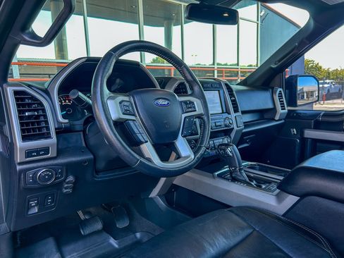 Used 2020 Ford F150 Lariat w/ Equipment Group 502A Luxury image 23