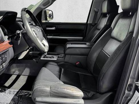 Used 2017 Toyota Tundra Limited w/ Limited Premium Package image 10