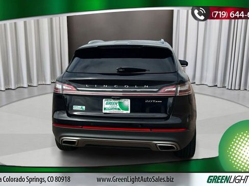 Used 2019 Lincoln Nautilus Reserve image 4