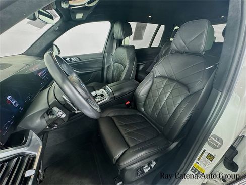 Used 2023 BMW X7 xDrive40i w/ Executive Package image 22