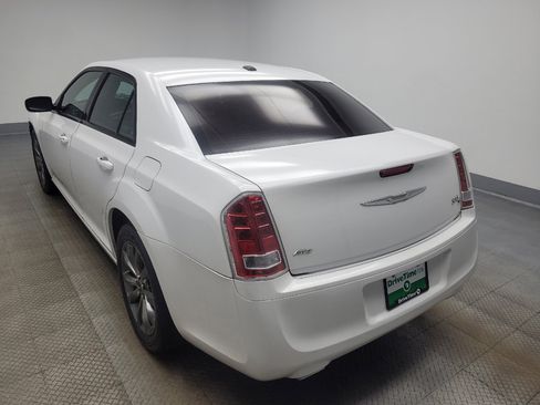 Used 2014 Chrysler 300 S AWD/4WD image 5