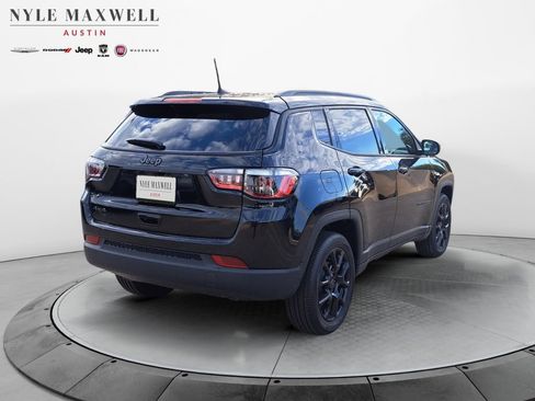 New 2026 Jeep Compass Latitude AWD/4WD image 16
