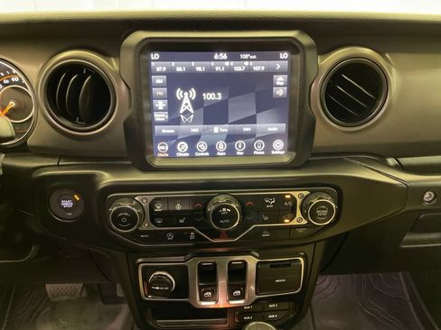 Certified 2023 Jeep Wrangler Sport AWD/4WD image 17