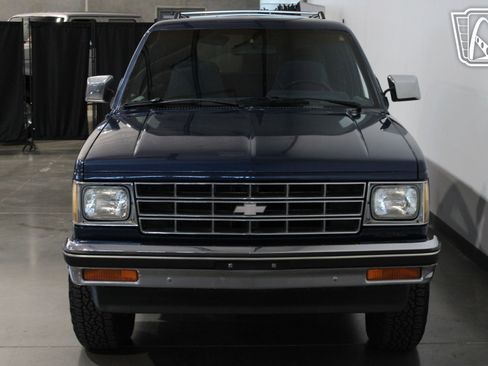 Used 1988 Chevrolet S10 Pickup 4WD image 10